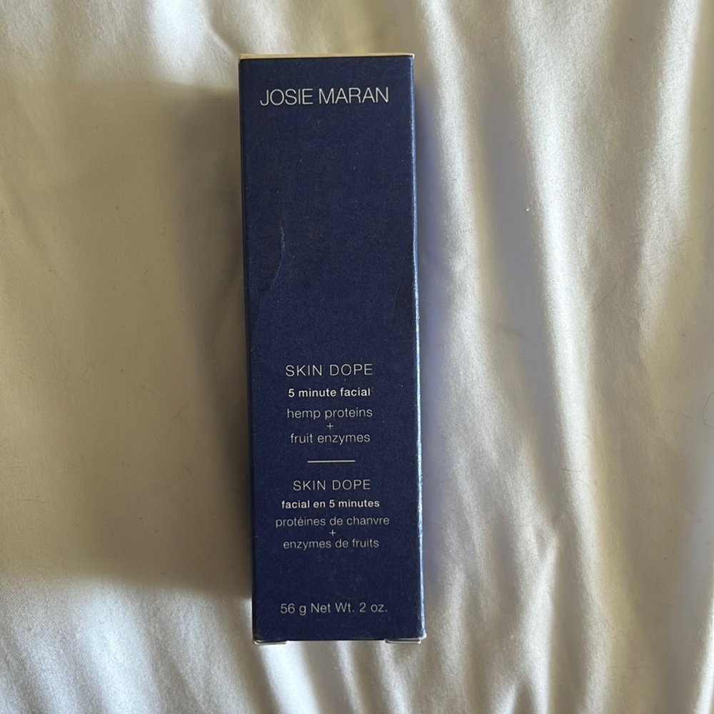 Josie Maran skin door 5 minute facial